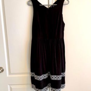 Gibson Black and White sleeveless size M NWOT